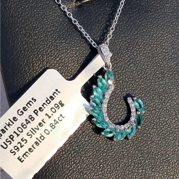 New Natural Emerald and diamond necklace platinum plated on sterling silver 😍 - Picture 7 of 7